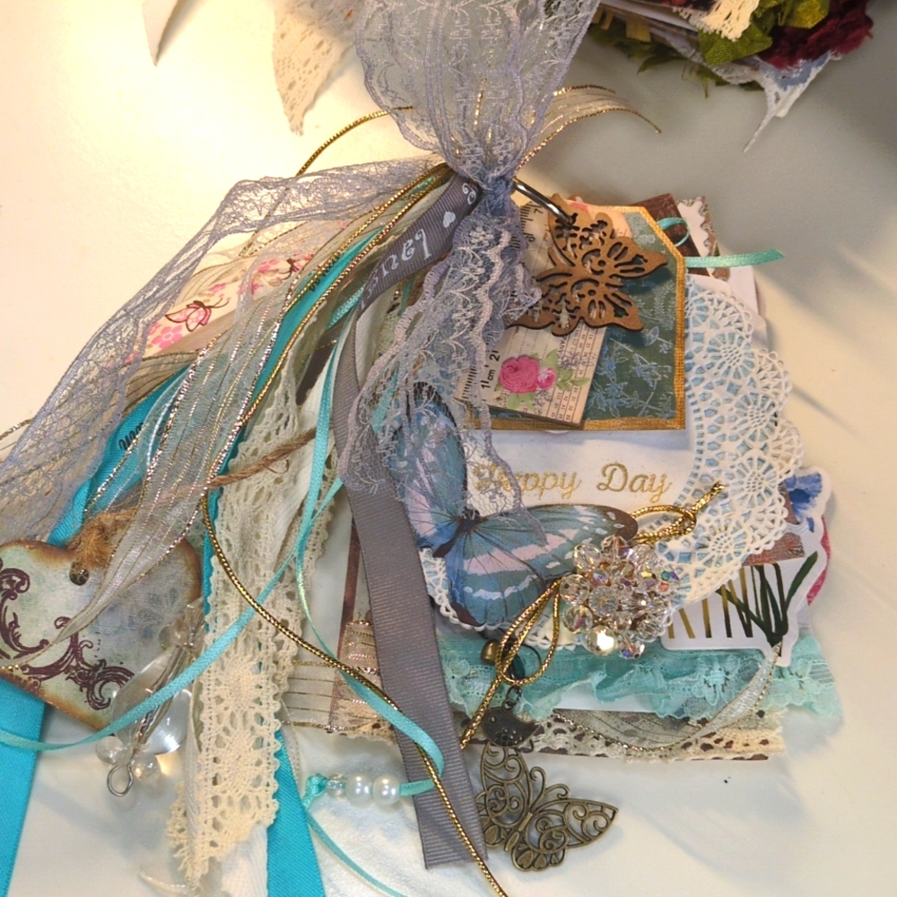 Mid size tag scrapbook- journal